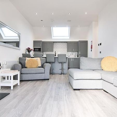 Hoxne Cottages - Daisy Cottage With Private Hot Tub York Eksteriør bilde