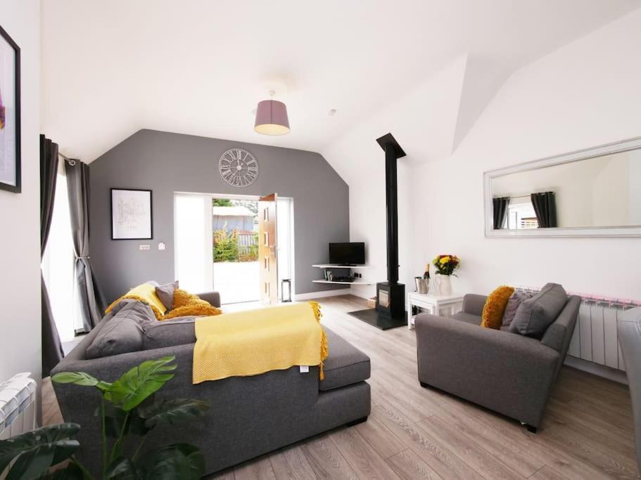 Hoxne Cottages - Daisy Cottage With Private Hot Tub York Eksteriør bilde